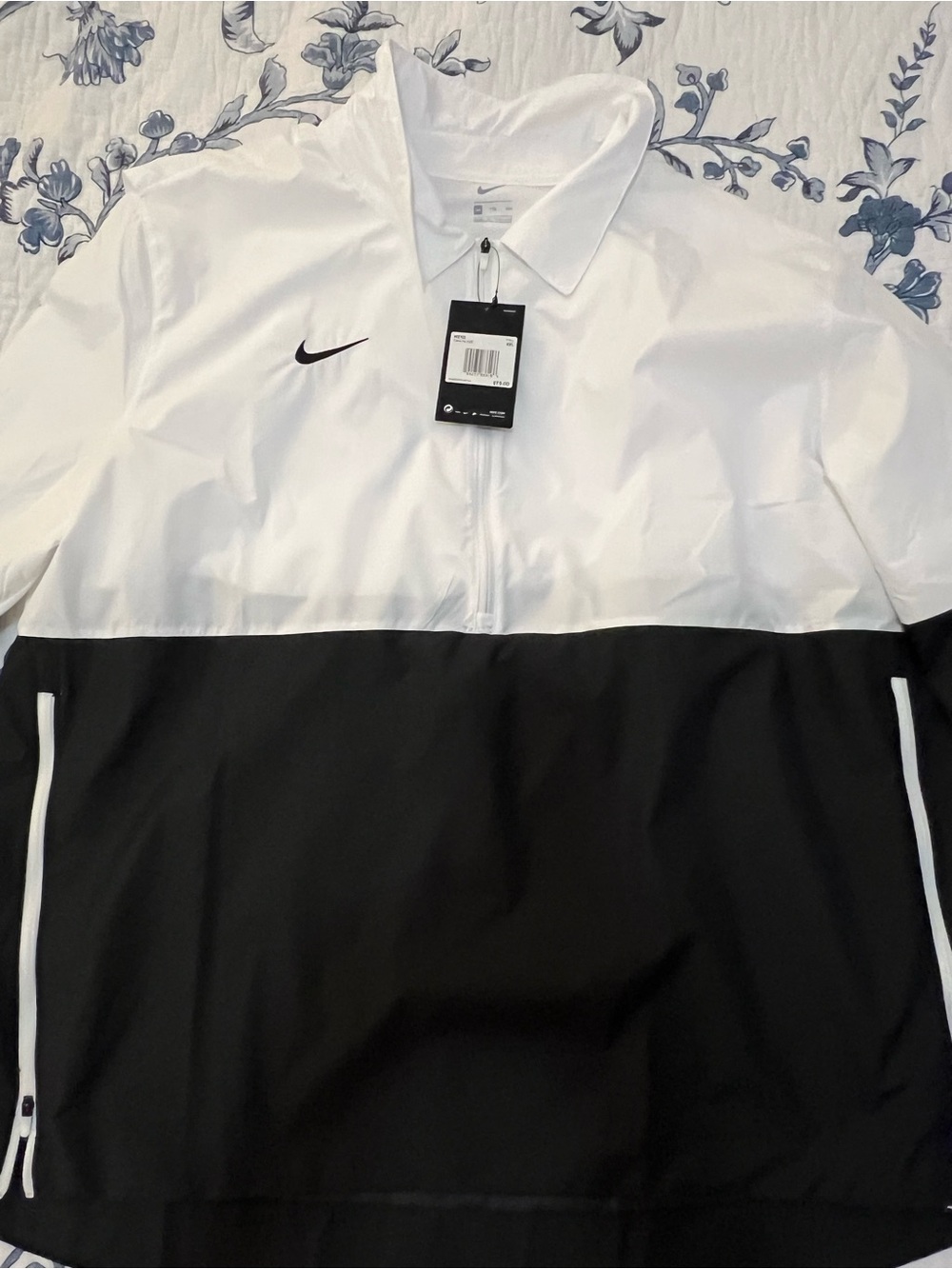 Nike Men’s White and Black Slick Pullover Size XXL - Perfect For Big & Tall - Picture 3 of 15